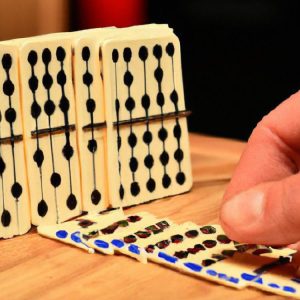 Zasady gry w Cribbage – poradnik dla początkujących