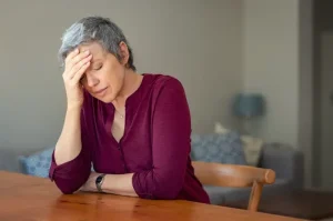 Dlaczego menopauza powoduje wzdęcia